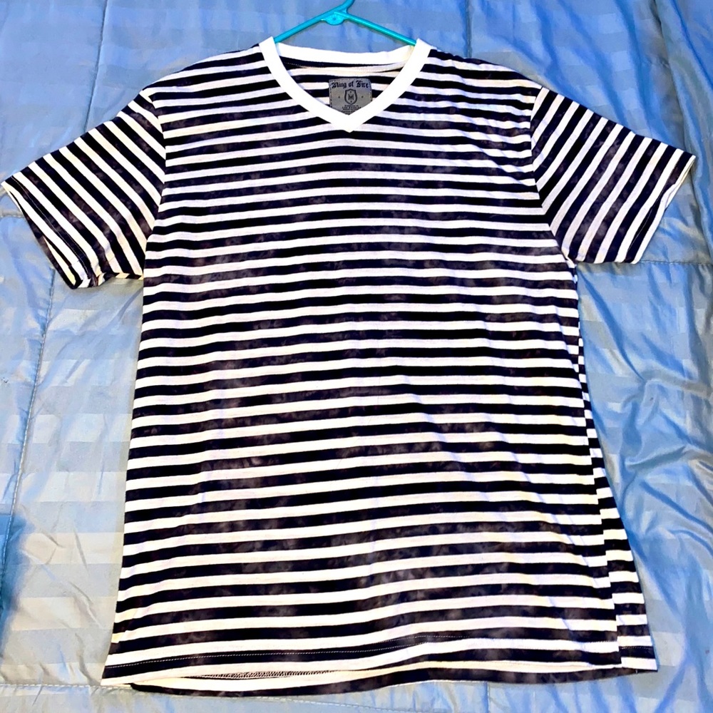 MENS MEDIUM STRIPPED RING OF FIRE SHIRT!
